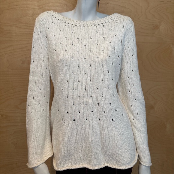 Cozy perforated knitted sweater - Picture 1 of 10
